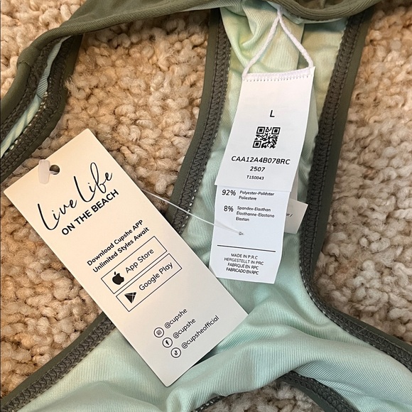 Cupshe Racer Back Bikini Top - Picture 3 of 3